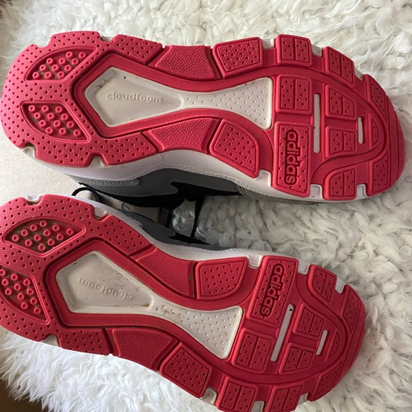 Walking shoes like new - Picture 2 of 5